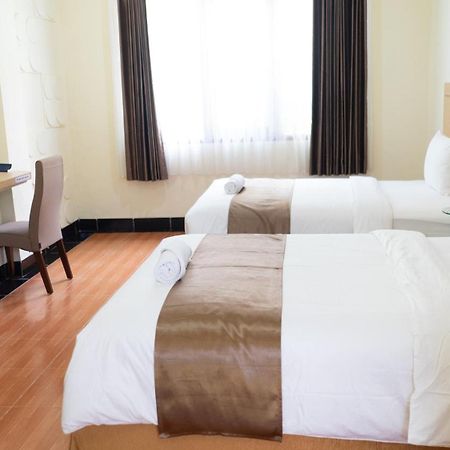 Revayah Hotels 鲁滕 外观 照片